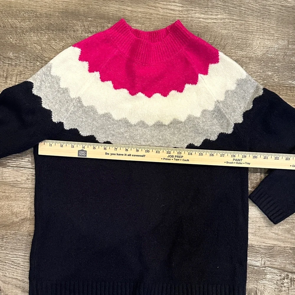 Talbots Large Petite Colorful Women's Sweater with Pink, White, and Gray Accents